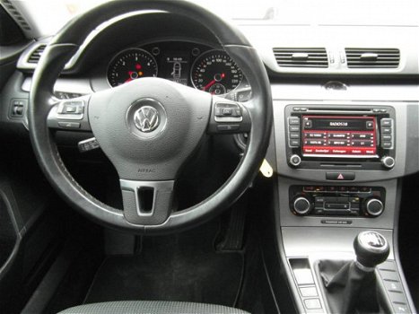 Volkswagen Passat - 1.6 TDI Comfortline BlueMotion Inclusief afleveringskosten - 1