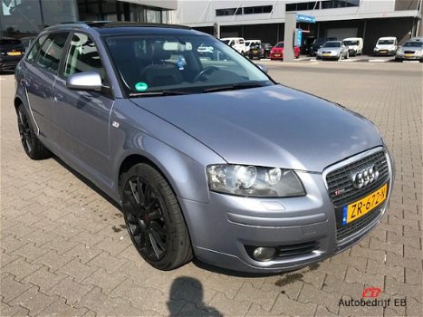 Audi A3 - 2.0 tfsi s-line - 1