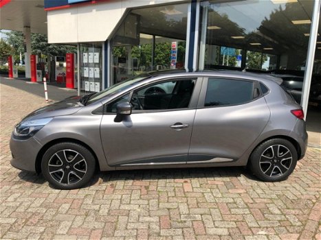 Renault Clio - TCe 90 Expression Pano / Navi / LM velgen / P-sensor - 1