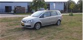 Opel Zafira - 2.2 Executive Navi airco elekramen stuurbkr Cruis control cv op afs - 1 - Thumbnail