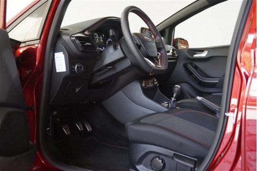 Ford Fiesta - 1.0 100 pk ST-Line | Navigatie | Parkeersensoren | Bluetooth | Led | Cruise Control | - 1