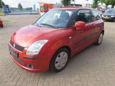 Suzuki Swift - 1.5 Comfort - 1