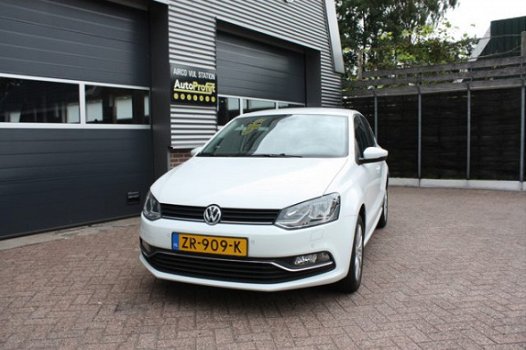 Volkswagen Polo - 1.0 Comfortline Prachtige auto MODEL 2015 Auto met vele opties - 1