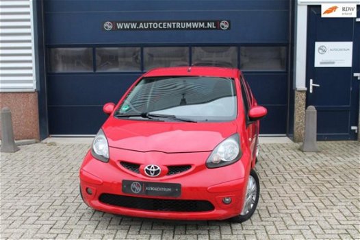 Toyota Aygo - 1.0-12V + - 1