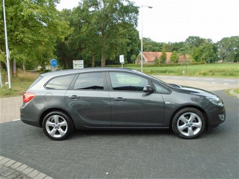 Opel Astra Sports Tourer - 1.4 Turbo Edition - 1