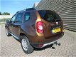 Dacia Duster - 1.6 Lauréate 2wd [ airco, audio, lmv, trekhaak, pdc ] - 1 - Thumbnail