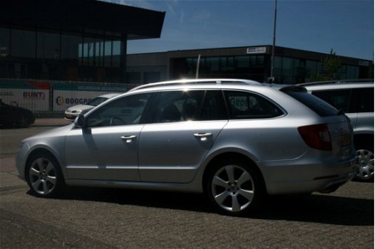 Skoda Superb Combi - 1.8 TSI Ambition Business Line DSG AUTOMAAT Vanaf €232, - pm - 1