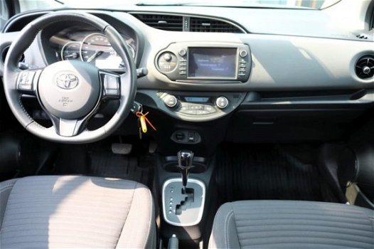 Toyota Yaris - 1.5 Hybrid Active limited, Stoelverwarming, LM Velgen - 1