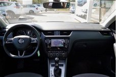 Skoda Octavia Combi - 1.0 TSI 115 pk Ambition Business DSG-automaat | navigatie | panoramadak | clim