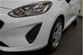 Ford Fiesta - 85pk 5D Trend Airconditioning Navigatie Parkeersensor Cruisecontrol Voorruitverwarming - 1 - Thumbnail