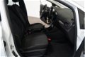 Ford Fiesta - 85pk 5D Trend Airconditioning Navigatie Parkeersensor Cruisecontrol Voorruitverwarming - 1 - Thumbnail