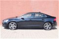 Volvo S60 - T5 Aut. R-Design, Driver Support & Security Line, Afn. Trekh - 1 - Thumbnail