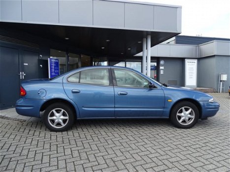 Chevrolet Alero - USA 2.4 Aut. SA - 1