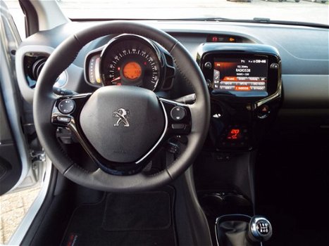 Peugeot 108 - 1.0 e-VTi 72 pk Allure TOP | ECC | Bluetooth Carkit en Audio | Stoelverwarming | LMV | - 1