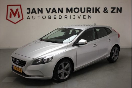 Volvo V40 - 1.6 D2 | ADAPTIVE CRUISE | CLIMATE | A-U-R-CAMERA - 1