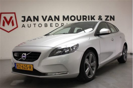 Volvo V40 - 1.6 D2 | ADAPTIVE CRUISE | CLIMATE | A-U-R-CAMERA - 1