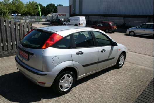 Ford Focus - 1.6-16V Cool Edition automaat, airco - 1