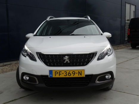 Peugeot 2008 - 1.2 110pk Blue Lion NAVIGATIE - 1