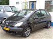 Citroën Xsara Picasso - 1.6i Comfort met NIEUWE APK - 1 - Thumbnail