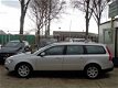 Volvo V70 - 2.4D LIMITED EDITION Automaat Leer Airco Navi - 1 - Thumbnail