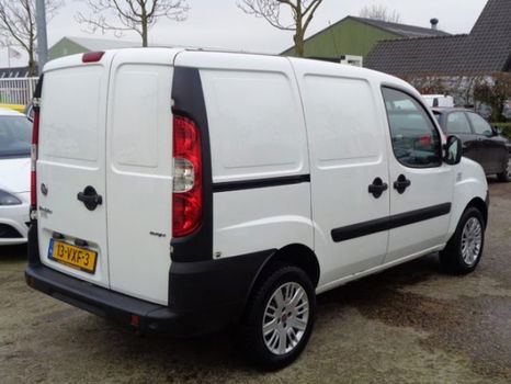 Fiat Doblò Cargo - 1.3 Multijet met zijdeur 142718km - 1