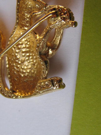 GERESERVEERD VO Broche Sarah Coventry goudkleurige eekhoorn 2.6x2.5 cm. - Afbeelding 2