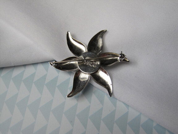 Zilveren broche bloemmodel Old Crest sterling 4.0x4.0 cm - nr. 1