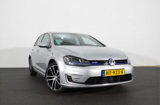 Volkswagen Golf - 1.4 TSI GTE 204pk | excl. BTW | Adaptief-Cruise control | ECC | NAVI | PDC | CAMER - 1