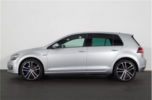 Volkswagen Golf - 1.4 TSI GTE 204pk | excl. BTW | Adaptief-Cruise control | ECC | NAVI | PDC | CAMER - 1