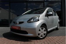 Toyota Aygo - 1.0-12V +