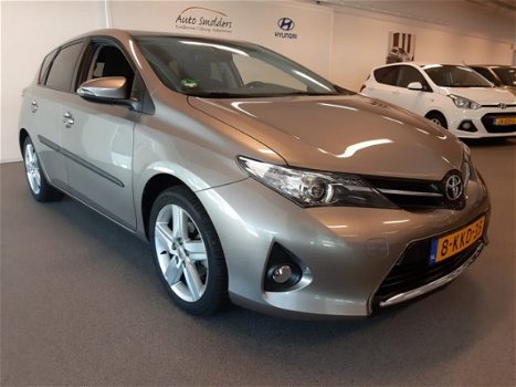 Toyota Auris - 1.6 Dynamic Navi, Velgen, T Haak - 1