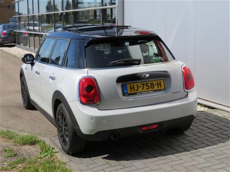 Mini Mini Cooper - 1.5 Salt Business 136PK Schuifdak Navi Airco PDC Bluetooth Cruise - 1