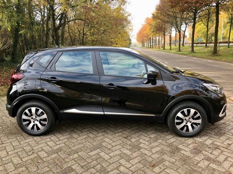 Renault Captur - 0.9 TCe Limited Navi, Pdc, fabrieksgarantie - 1