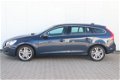 Volvo V60 - D3 Aut. Momentum, Winter & Family Line, Navi - 1 - Thumbnail