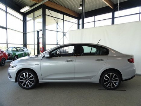 Fiat Tipo. - 1.4 95PK Lounge, Lage KM's, *Actieprijs - 1