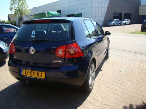 Volkswagen Golf - 1.6 FSI Trendline - 1