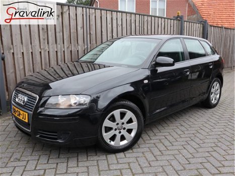 Audi A3 Sportback - 5Drs 1.6 FSI H6 Ambiente Clima, Trekhaak, CruiseC, Nieuwe Ketting&Koppeling, Net - 1