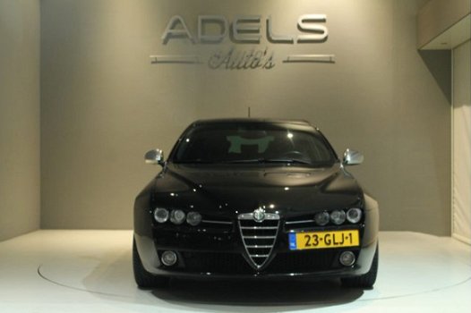 Alfa Romeo 159 Sportwagon - 2.2 JTS TI Leder Xenon Trekhaak DistributieKetting V.V - 1