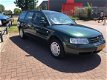 Volkswagen Passat Variant - 1.9 TDI Trendline Automaat BJ 1998 KM.st 353343 met APK tot 15-12-2019 - 1 - Thumbnail