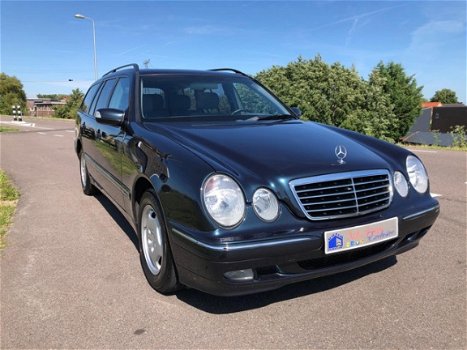 Mercedes-Benz E-klasse Combi - 240 Classic 41000KM NIEUW - 1