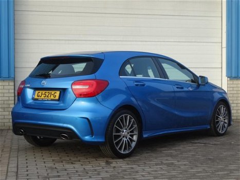 Mercedes-Benz A-klasse - 180 AMG Pakket Xenon | Navi | Alcantara - 1