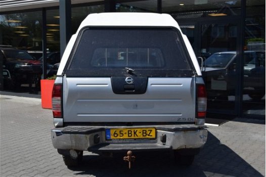 Nissan King Cab - King-cab 2.5 DI 4WD VAN - 1