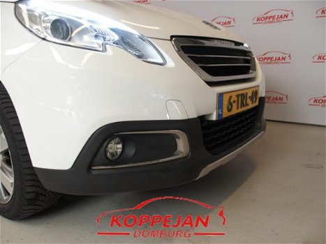 Peugeot 2008 - 1.2 VTi Allure Pack Premium Plus Automaat, Navi, Pannodak - 1