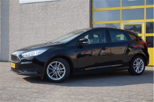 Ford Focus - 1.0 Trend Edition 100pk 5drs BJ2015 Navi | LMV 16'' | Airco | Cruise control | PDC - 1