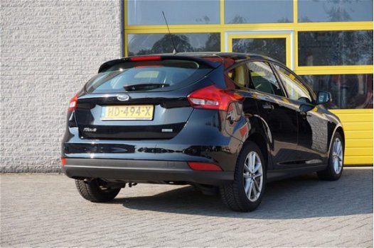 Ford Focus - 1.0 Trend Edition 100pk 5drs BJ2015 Navi | LMV 16'' | Airco | Cruise control | PDC - 1