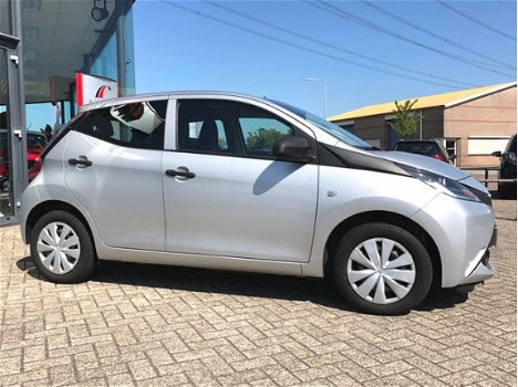 Toyota Aygo - 1.0 VVT-i x-now. Cruise controle, 1e eigenaar, dealeronderhouden - 1