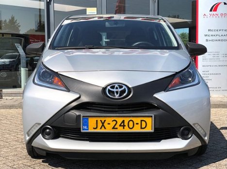 Toyota Aygo - 1.0 VVT-i x-now. Cruise controle, 1e eigenaar, dealeronderhouden - 1