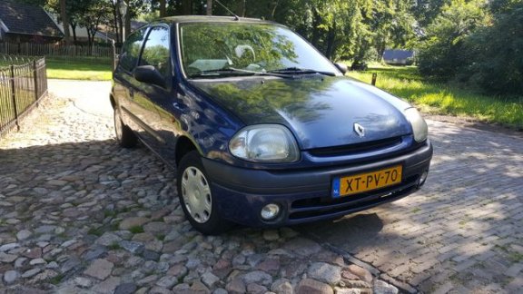 Renault Clio - 1.2 Nw-distriem-Nw koppakking-weinig km,s-NAP-apk-maart-2020-inruil mogelijk!! - 1