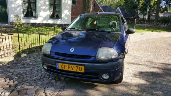 Renault Clio - 1.2 Nw-distriem-Nw koppakking-weinig km,s-NAP-apk-maart-2020-inruil mogelijk!! - 1