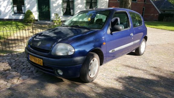 Renault Clio - 1.2 Nw-distriem-Nw koppakking-weinig km,s-NAP-apk-maart-2020-inruil mogelijk!! - 1